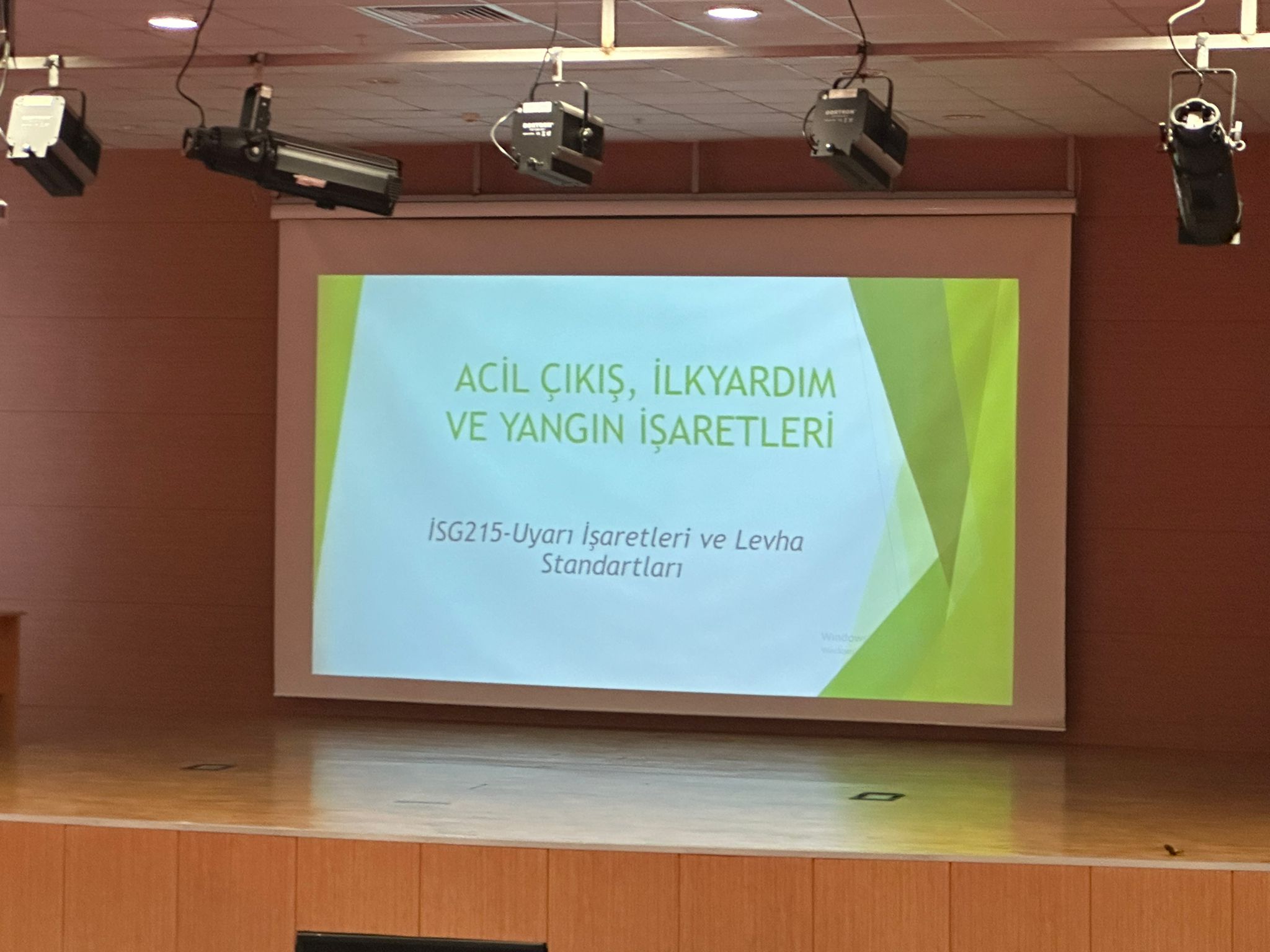 İŞARET VE LEVHALARIN İŞLEVSEL KULLANIMI