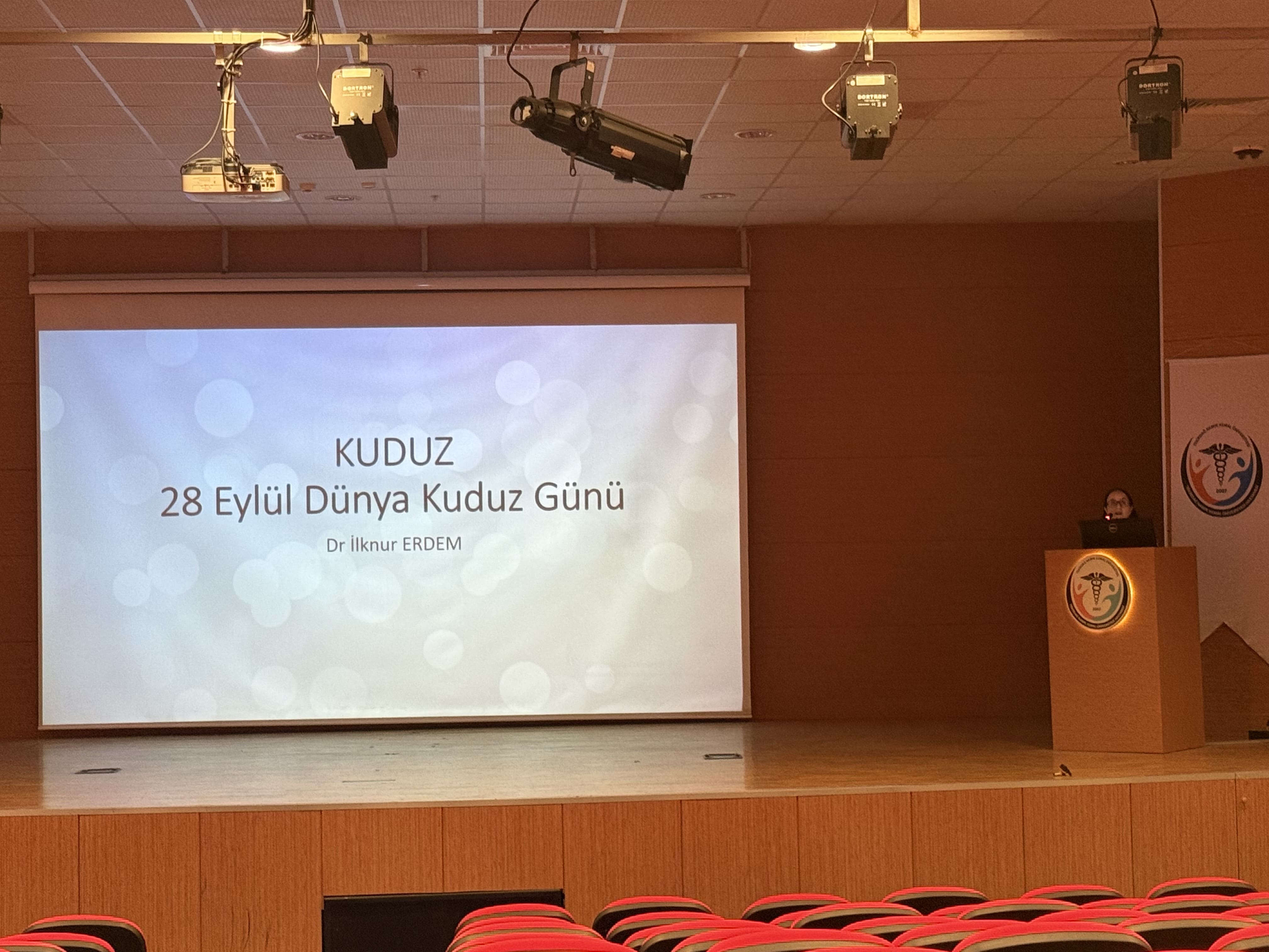 Dünya Kuduz Günü